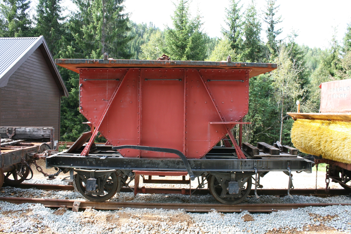 Kisvogn (Pf vogn)
Vognvekt 5,7 tonn
Last 14 tonn, 6,82 m3
7 vogner produsert fra nr. 62-68.