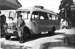 Ola Sigurdson Foss med bussen i Mandal.
Om kjøretøyet:
K-547