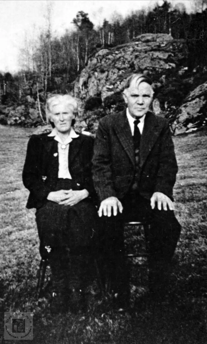 Ekteparet Birgitte og Bernt Elias Jerstad, Øyslebø.