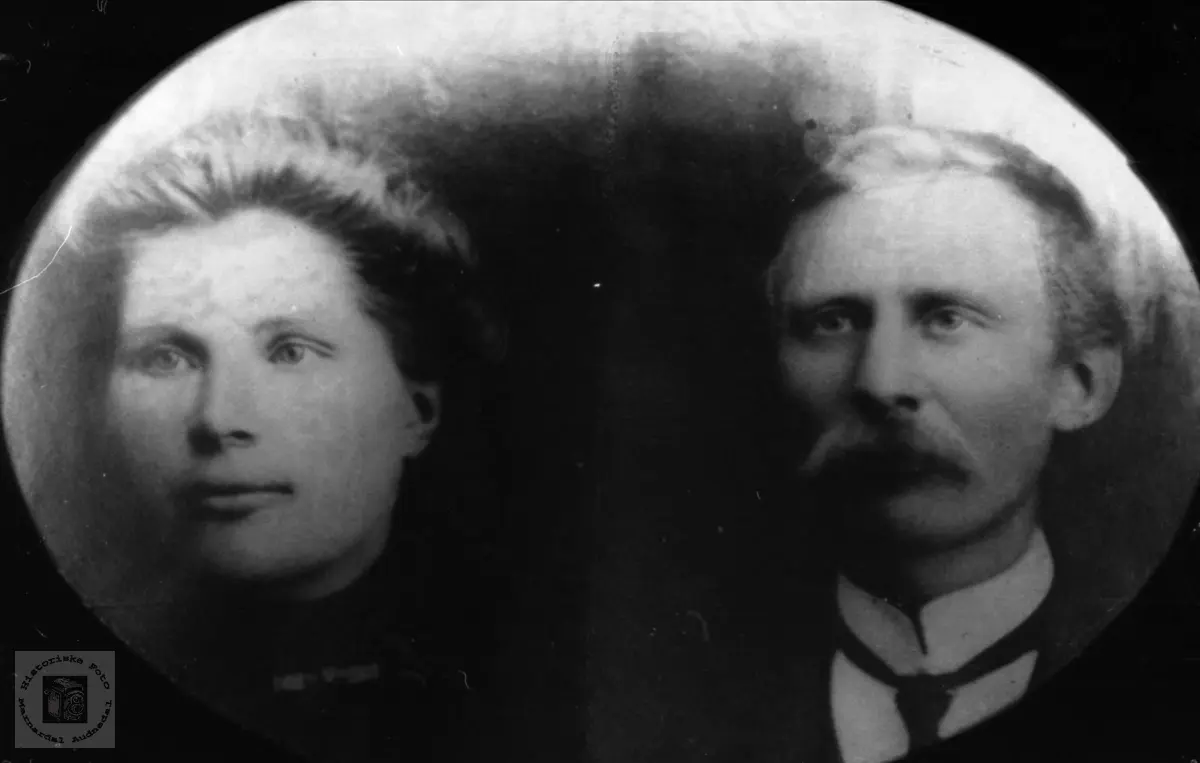 Ekteparet Martha og Olaf Manneråk, Øyslebø.