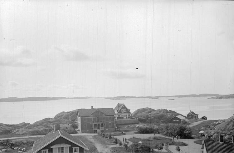 Enligt text som medföljde bilden: "Utsikt öfver Tornevik 1912."