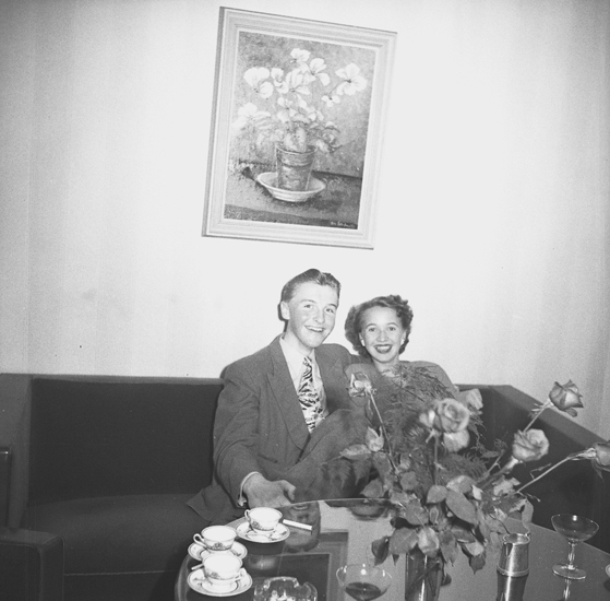 Text till bilden: "Lysekil. Tärnan. Richters Konservfabrik. Jubileum. 1949.10.15"