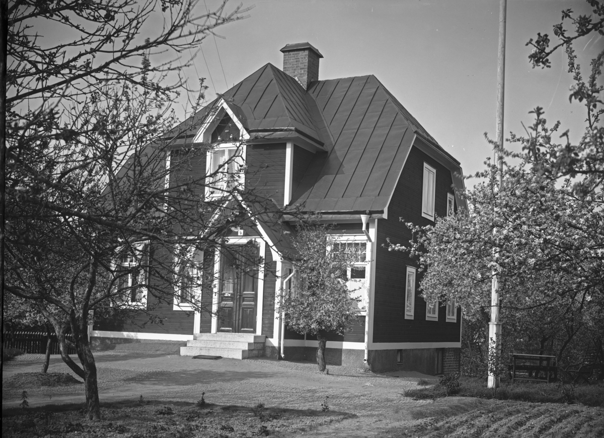 Matvaruhandlare Gustaf Edvard Sjöbergs (1860-1944) bostad, Dalavägen 4, Västerås, vy från söder