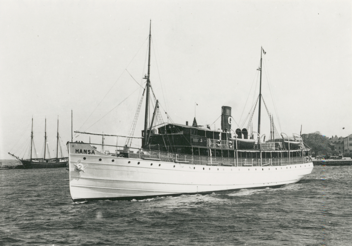 Passagerarfartyget S/S HANSA (1899) i Visby hamn. HANSA sänktes av en sovjetisk ubåt 1944-11-24.