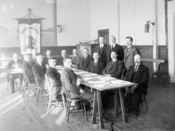 Møte i Fredrikstad Haandværkerforening. Herrer med bart saml