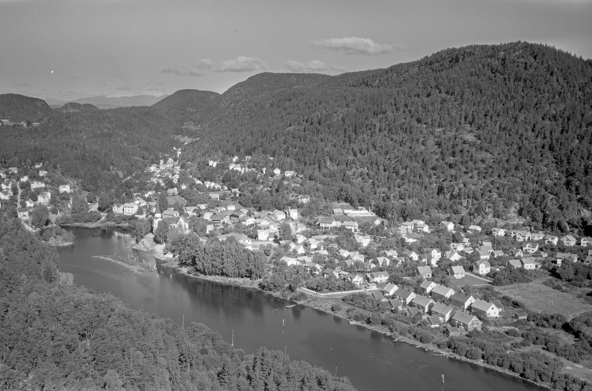 Ulike Widerø flyfoto Skien kommune, Skotfoss  