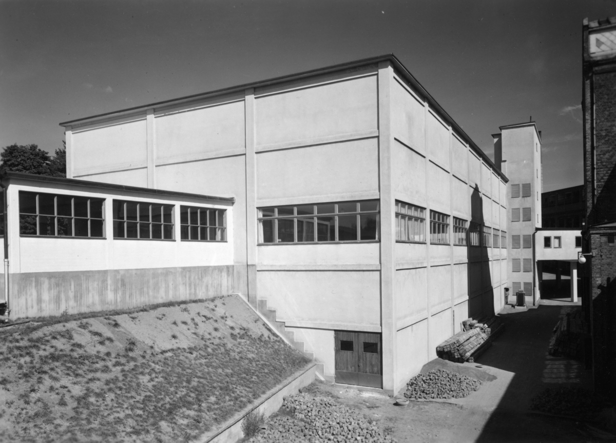 Lagerbyggnader på Papyrus fabriksområde, aug. 1947.