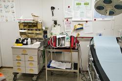 Fra sykestua på Valhall QP.  Her er diverse utstyr til hjelp