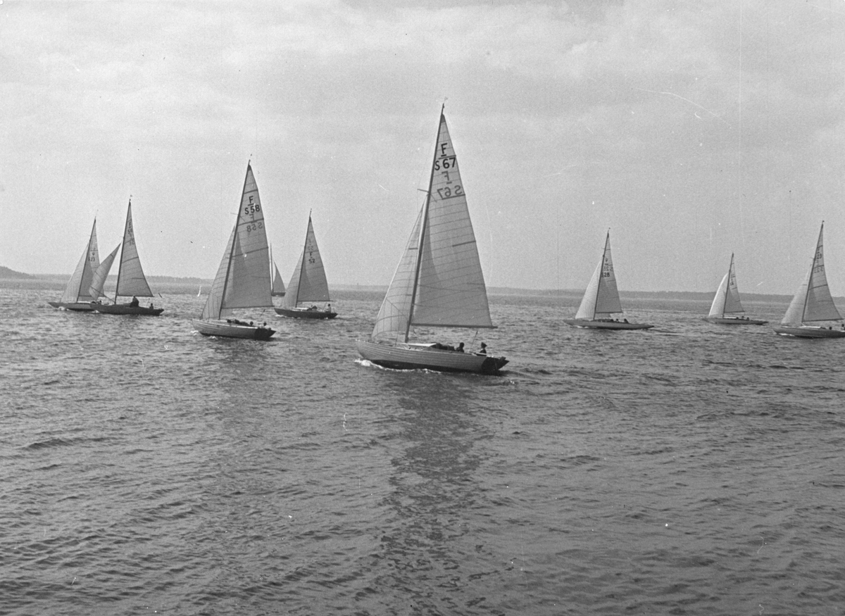 Folkbåtar under Sandhamnsregattan 1943.