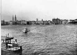Hamburg, Binnenalster med byen og Lombardsbrücke