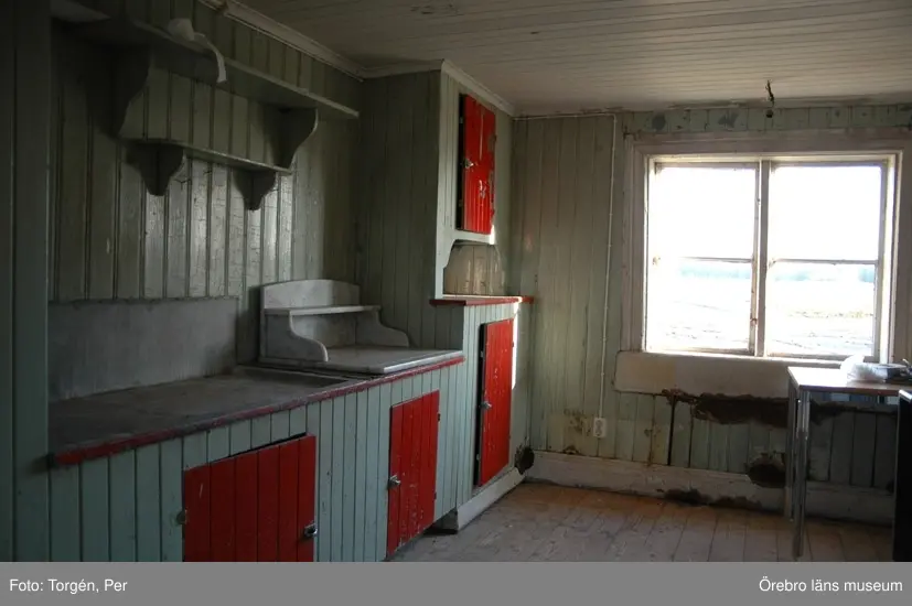 Dokumentation av grindstugorna vid segersjö herrgård. norra ...