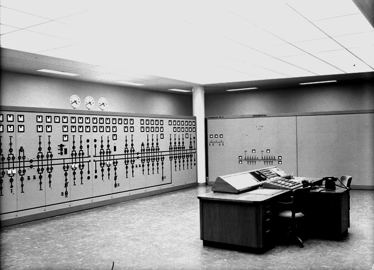 Siemens, Elverkets kontrollrum, interiör.