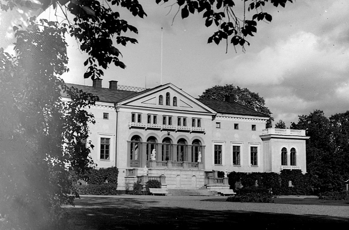 Ryholms slott. Tillhör hertig d´Otrante. - Örebro läns museum ...