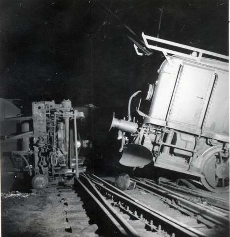 Avsporet elektrisk lokomotiv SJ type Ud utlånt til LKAB i Narvik 1979?)