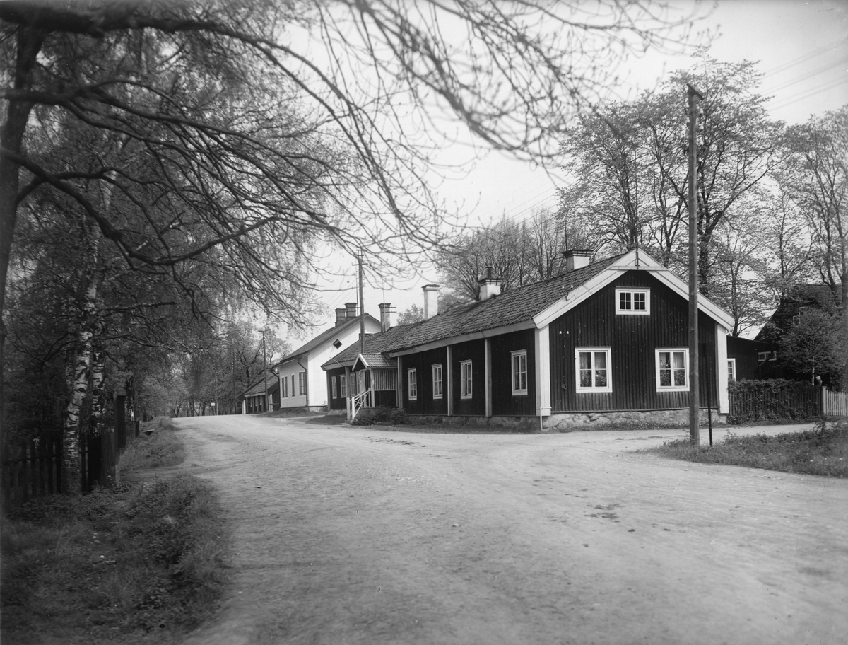 Bruksgata vid Skultuna Bruk 1931.