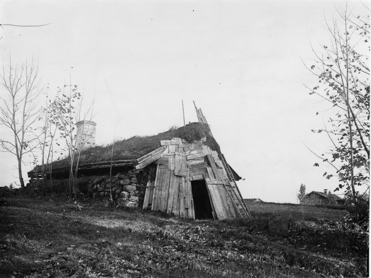Persbergs gruvfält i Färnebo socken, Värmland. Jordkula "Wardens", gruvarbetarbostad.