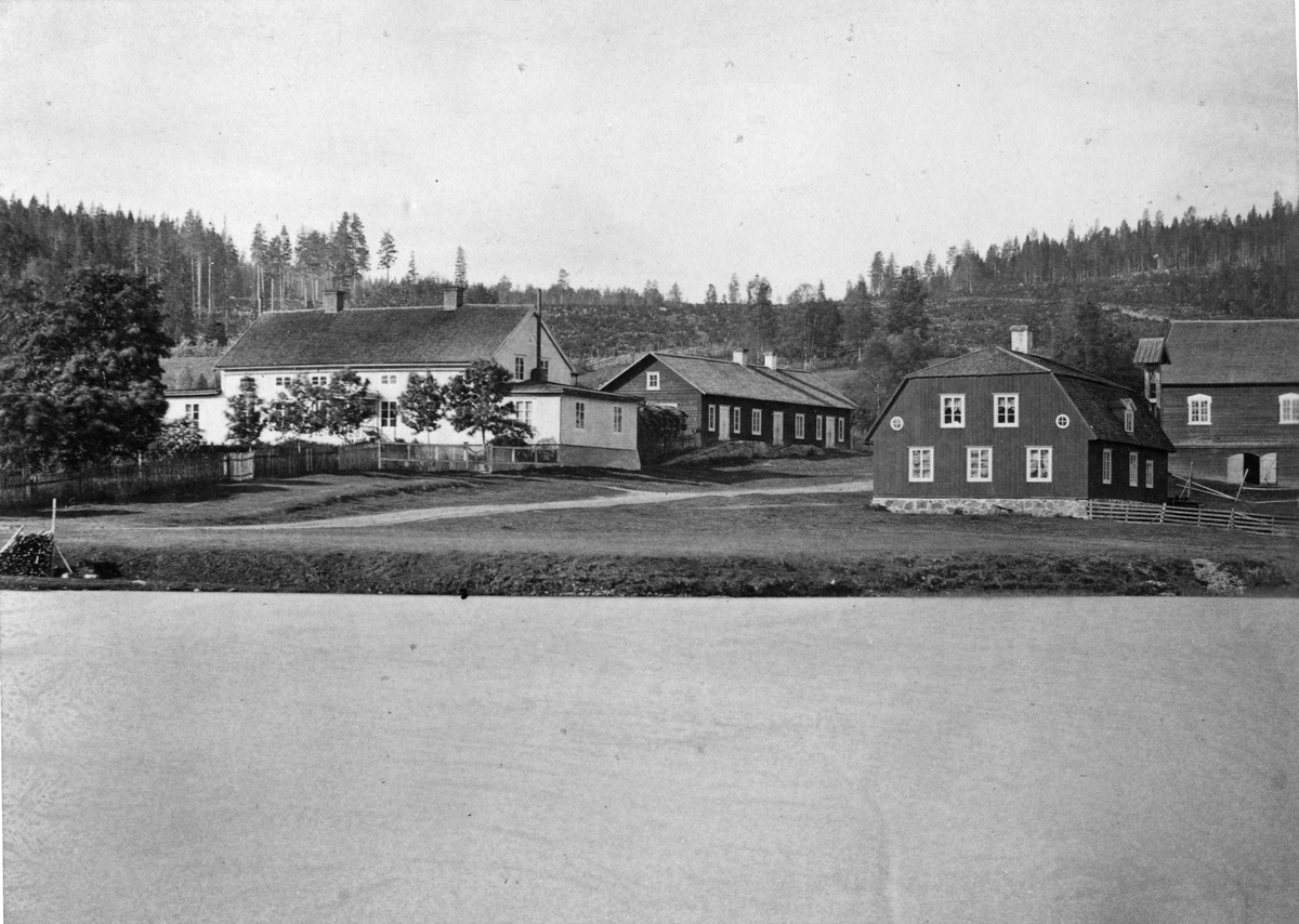 Bruksherrgården Svartnäs i Dalarna kring 1880.