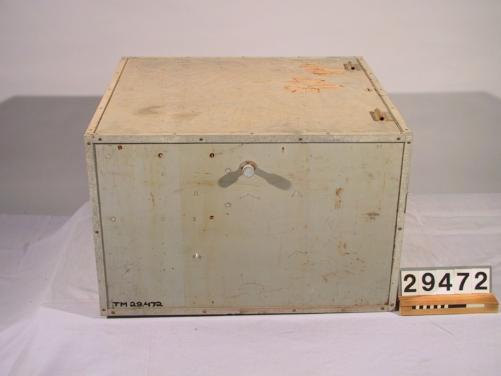 Graververk för grammonfonskiva, förpackad i originalemballage, med 2 askar med tillbehör. Graverdosa saknas.