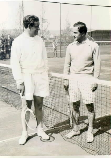 Tennisspelare vid tennisbanans invigning 15/5 1938. Kalle Schröder och Nyström.