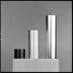 Sylindere av jern, aluminium og magnesium.