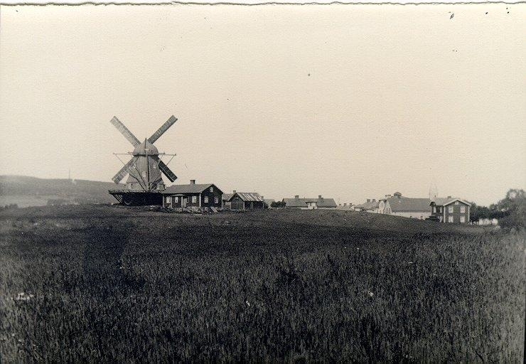 Kvarnbacken år 1912, mellan kvarteren, Norra Frode och Södra Frode.