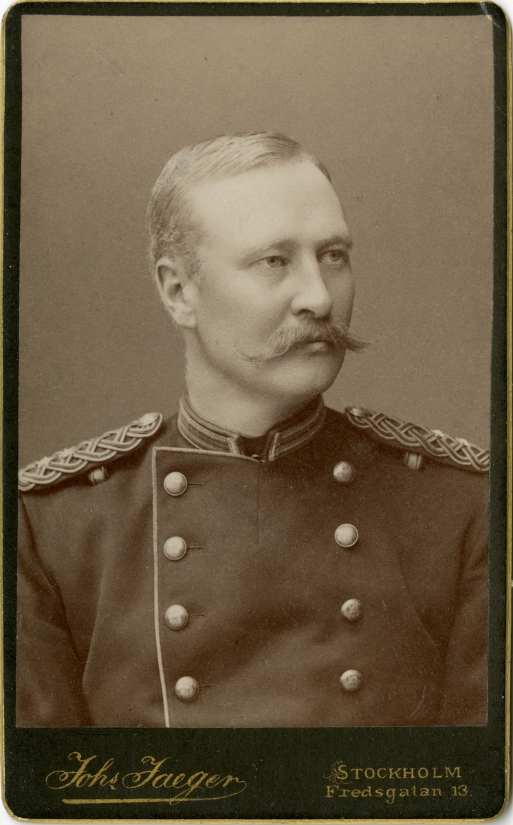 Porträtt av Hjalmar Gardtman, löjtnant vid Upplands regemente I 8.