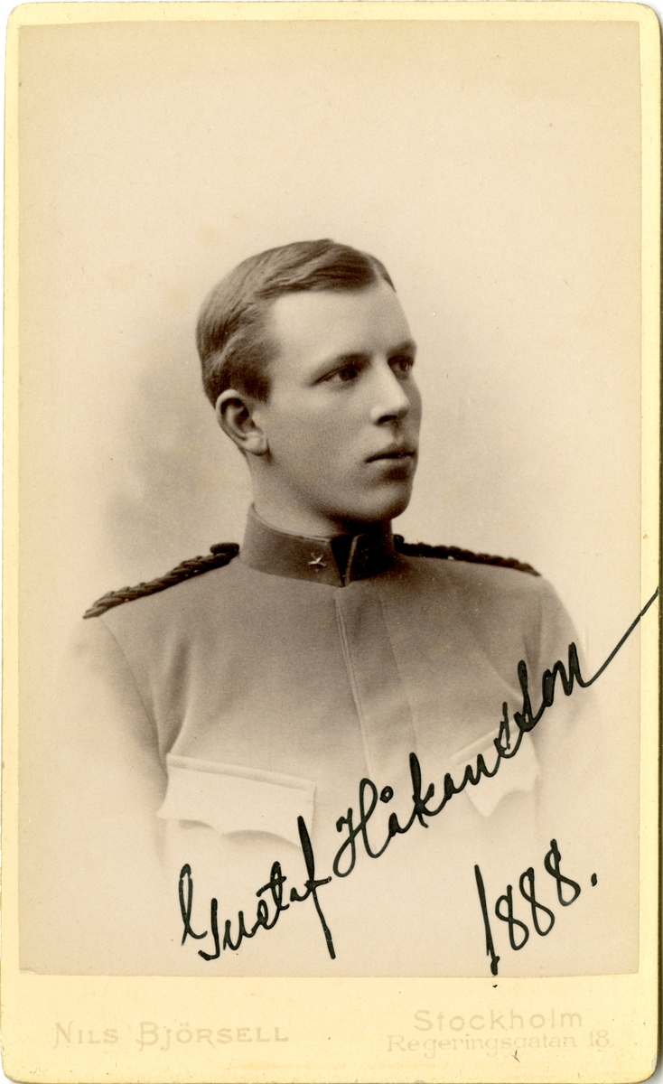 Porträtt av Gustaf Håkansson, underlöjtnant vid Fortifikationen.