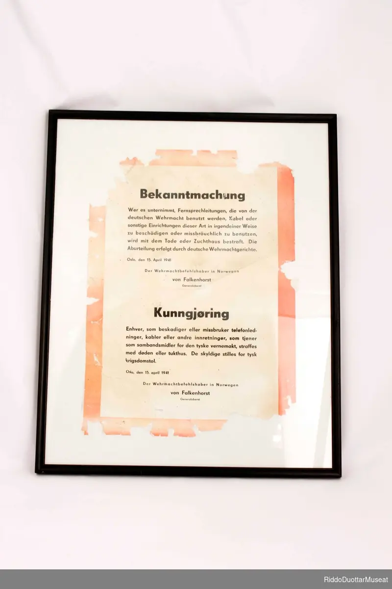 Plakat som advarer mot å kutte telefonledninger. Teksten er på tysk og norsk.