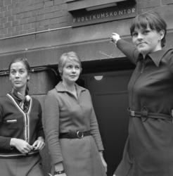 Nationaltheatrets publikumskontor..Margrethe Aaby, kontorets