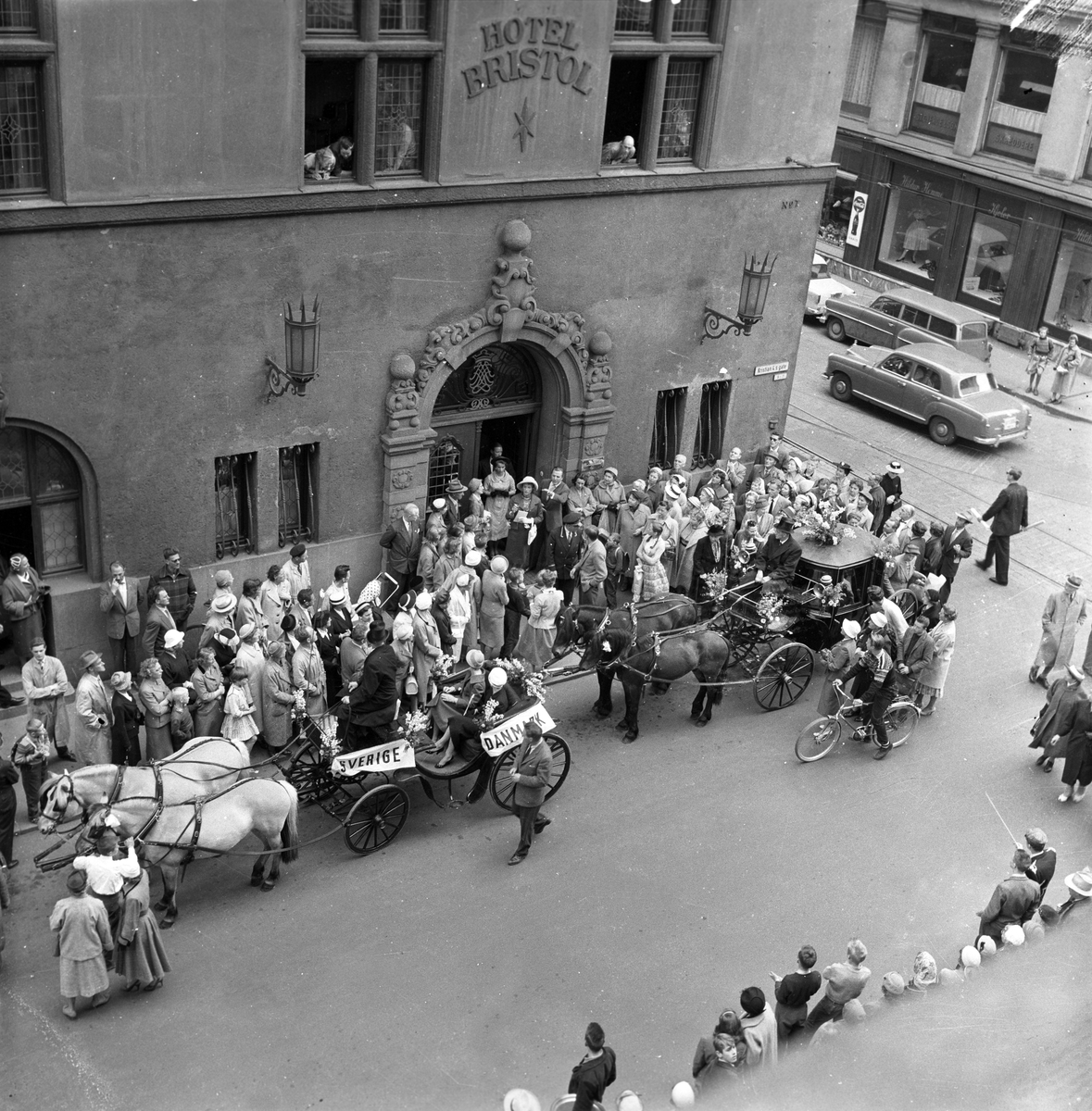 Hatteparaden 1958, her antatt Oslo, deltakere fra Danmark, Norge og Sverige, parader både i Oslo og København