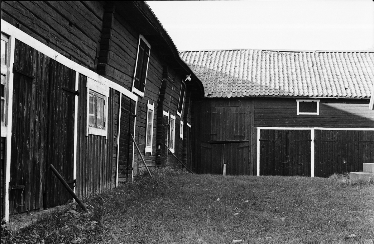 Ladugård, loge, magasin, lider och bod, Bräcksta 1:7, Kummel-Bräcksta, Tensta socken, Uppland 1978