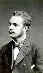 Foto av en ukjent mann, muligens fra Øwre eller Johnsenslekt