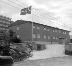 Fotoet viser trolig fra innvielsen av et nytt hybelhus. Sann