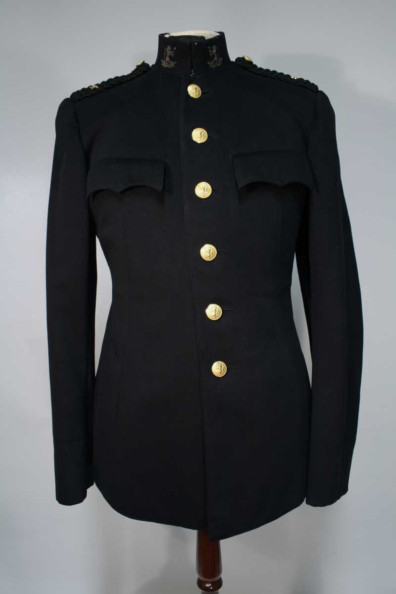 Politiuniform M/1935 - Justismuseet / DigitaltMuseum