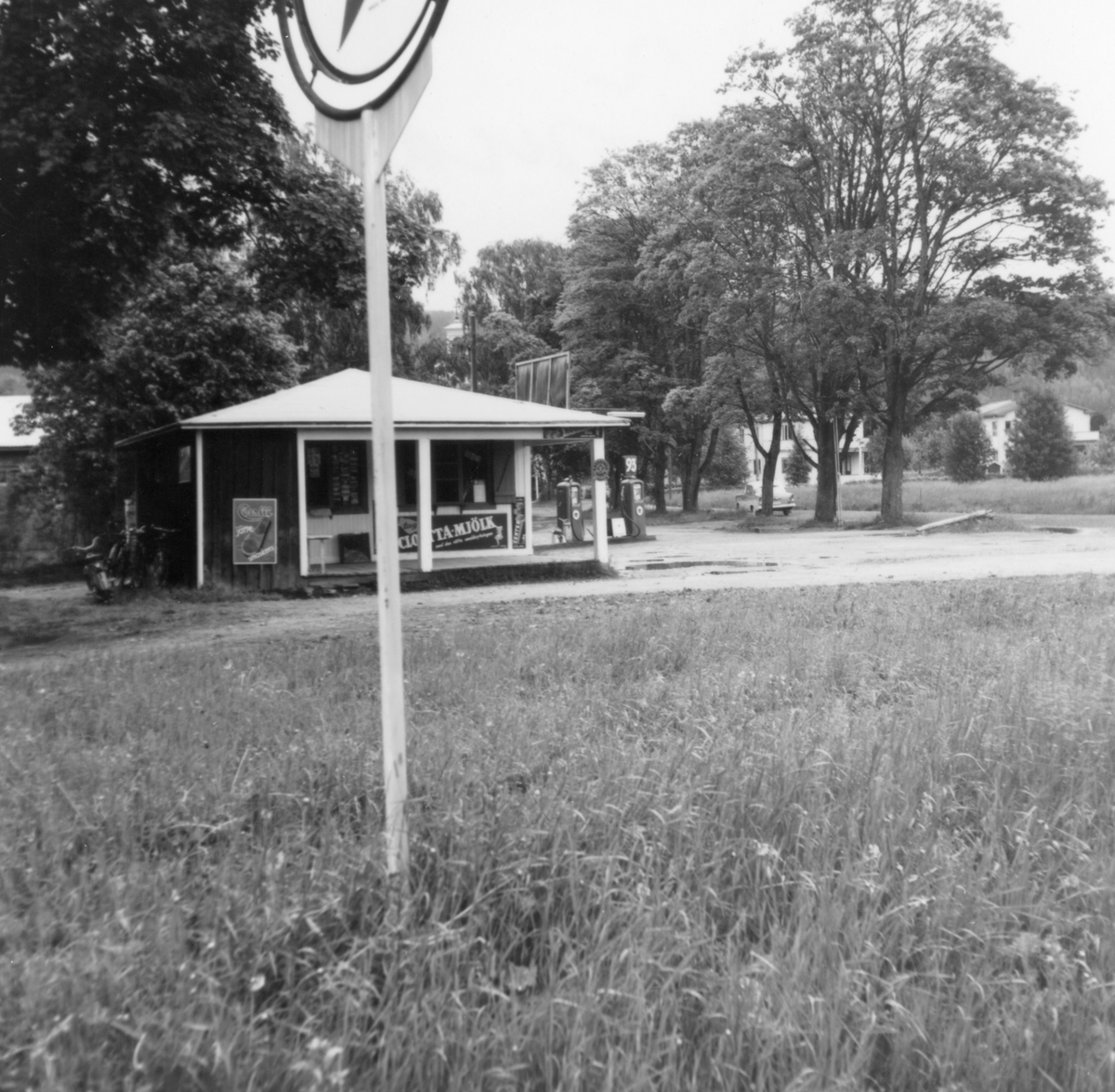 Kiosken vid Uddheden i Gräsmark i slutet av 1950-talet.