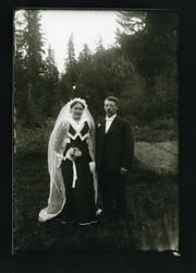 Knut og Marie Lundelien.