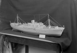 Jernbanens hobbyutstilling i Folkets Hus og amatørteater i F