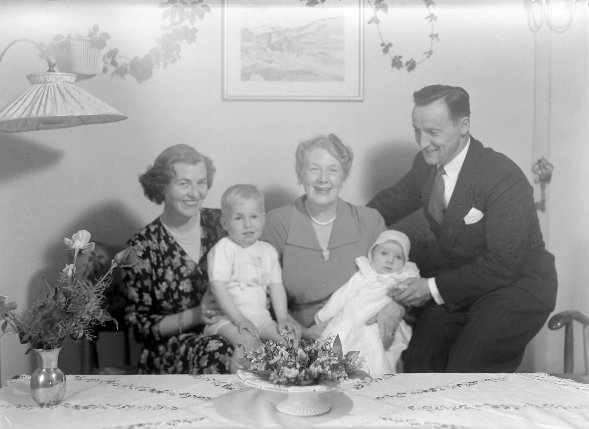 Morten Stang Hoff sin barnedåp, Skyåsveien.