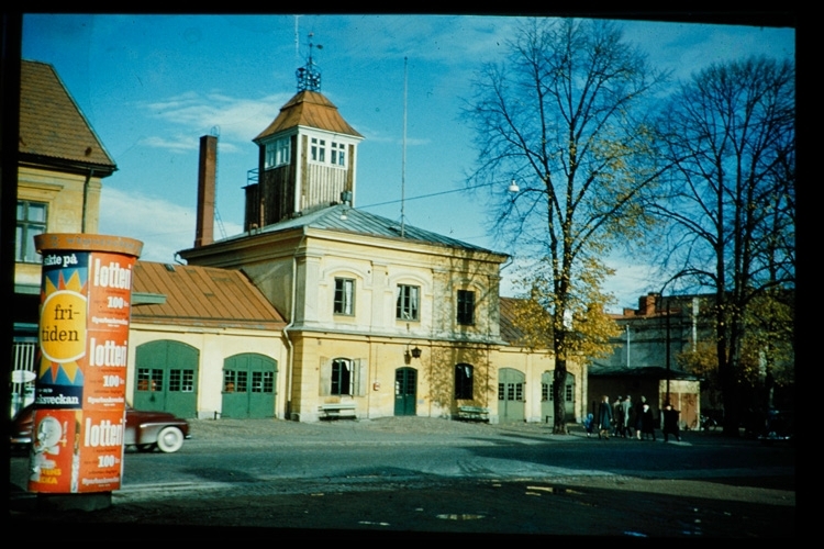 Gamla brandstationen vid hörnet Storgatan-Västergatan, Växjö. 1959.