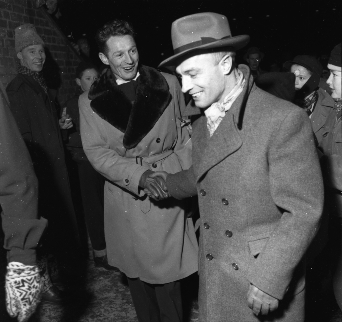 Vardens arkiv. "NM på skøyter på Bislet" 03.01.1954