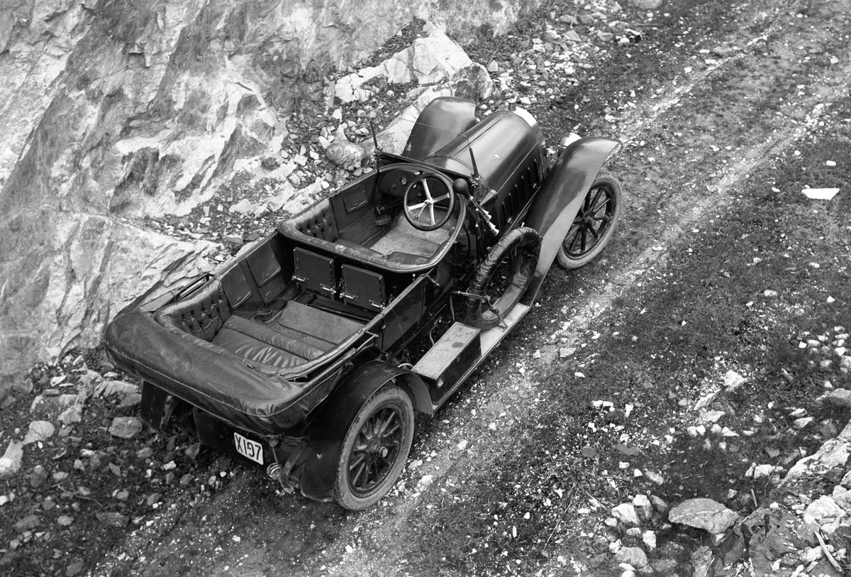 Walls Kalkbrott. Josef Erikssons bil "Windhoff", tillverkad 1908-1914. Köpt den 12 maj 1920 och såld den 31 maj 1921.