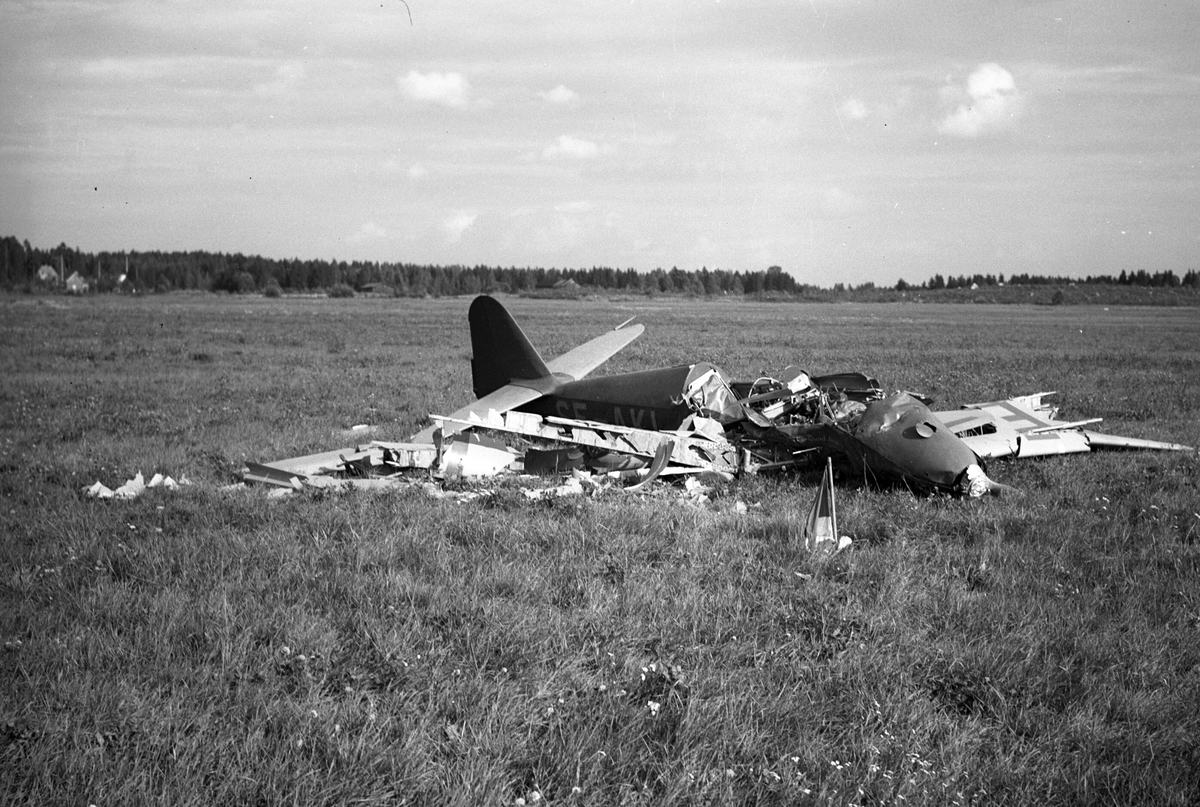 Flygplansolycka vid Avans flygfält. Juli 1947.