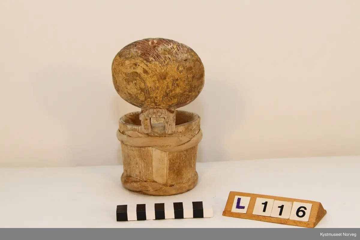 Smørkanne for å oppbevare smør i.