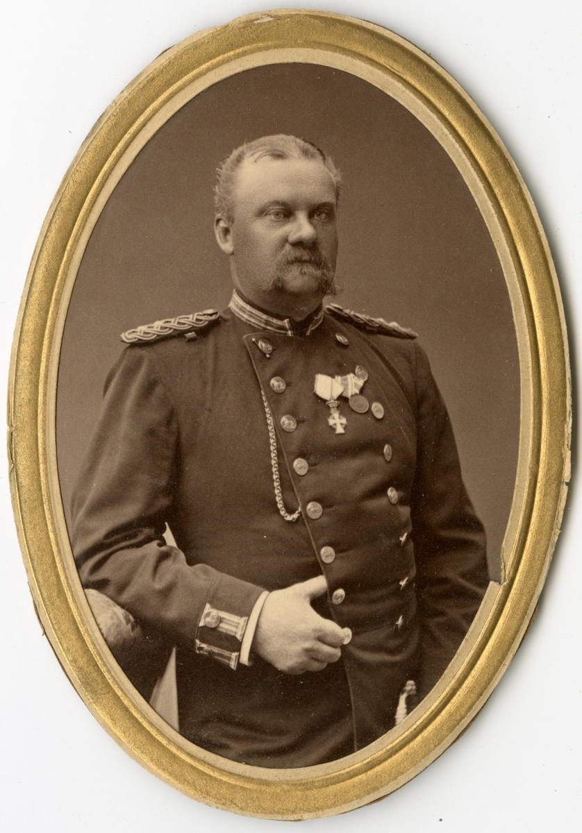 Porträtt av Carl Axel Magnus Sandels, kapten vid Västgötadals regemente I 16.