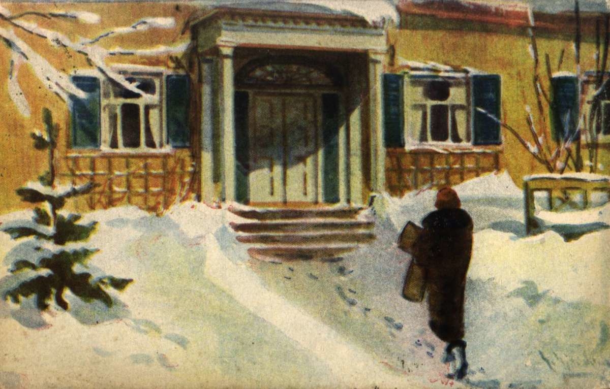 Postkort. Jule- og nyttårshilsen. Gult hus med skodder og søyleinngang. Kvinne på vei gjennom snødekt hage mot inngangen.