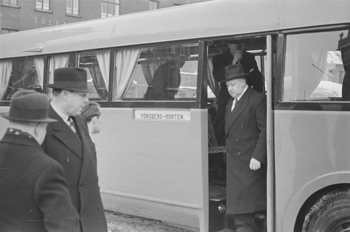 Fremvisning av nylevert buss til NSBs rute Tønsberg-Horten.