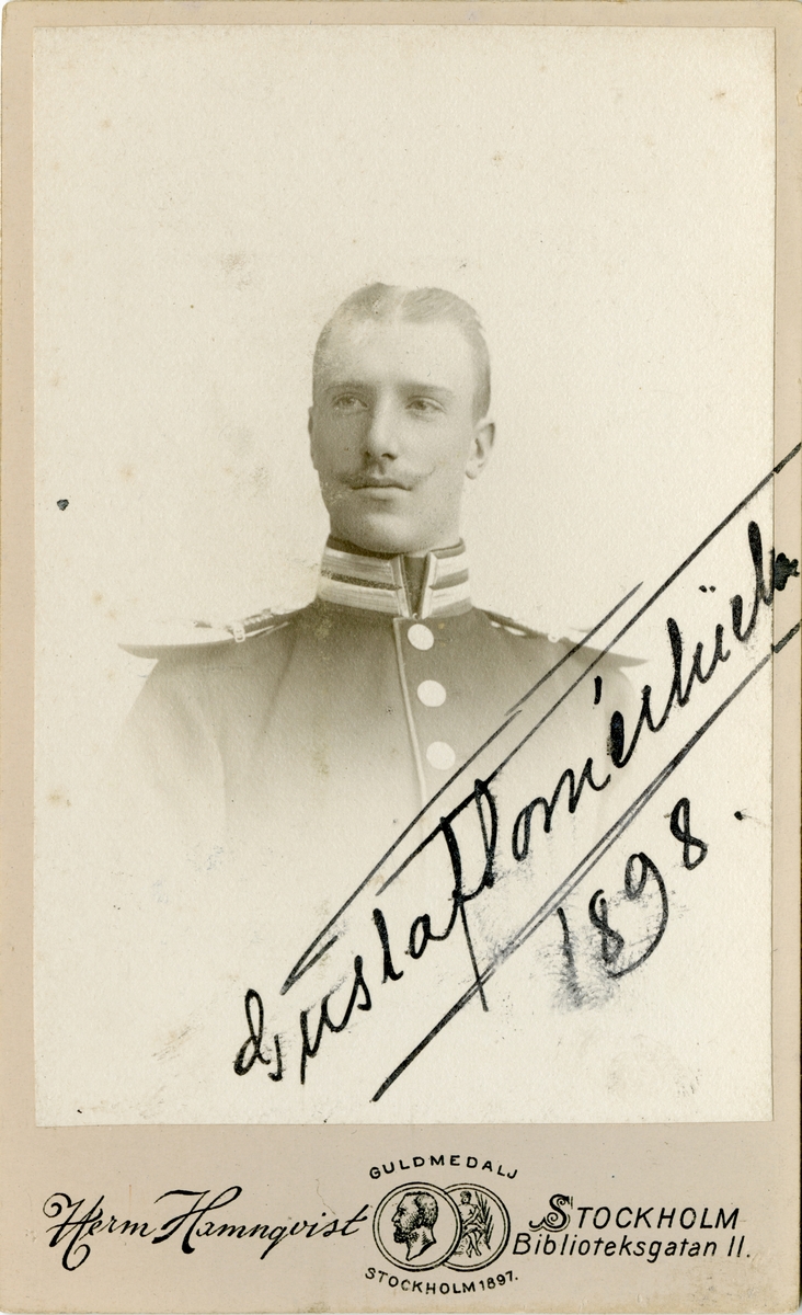 Porträtt av Gustaf Tornérhielm, underlöjtnant vid Svea livgarde I 1.