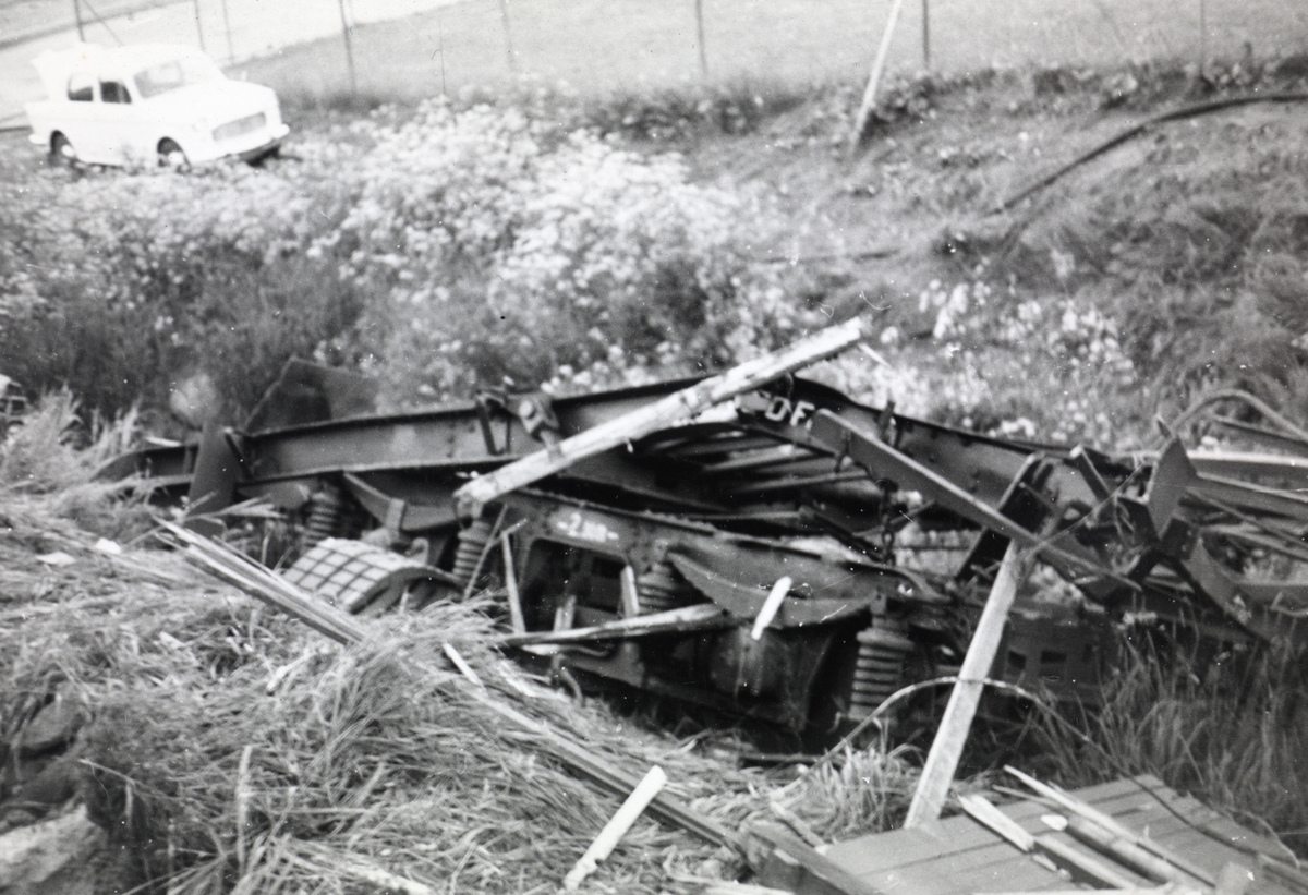 Ødelagt jernbanevogn etter togkollisjonen ved Nydalen holdeplass, der tog 609 til Bergensbanen og tog 204 fra Gjøvikbanen støtte sammen