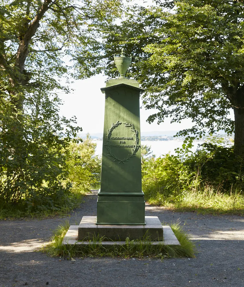 Christian Augusts monument på Bygdøy. 