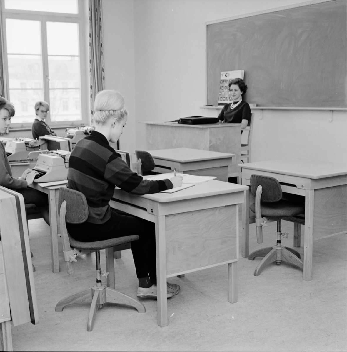 Uppsala stads yrkesskola, Uppsala maj 1964